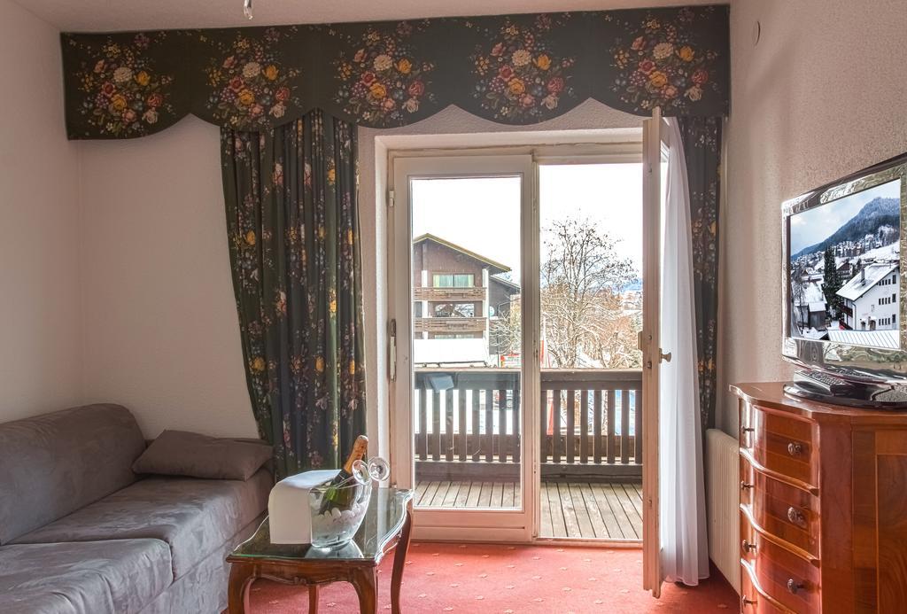 Hotel Tyrol-Alpenhof Seefeld in Tirol Exterior photo