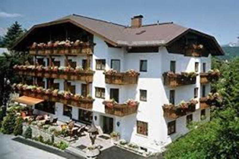 Hotel Tyrol-Alpenhof Seefeld in Tirol Exterior photo