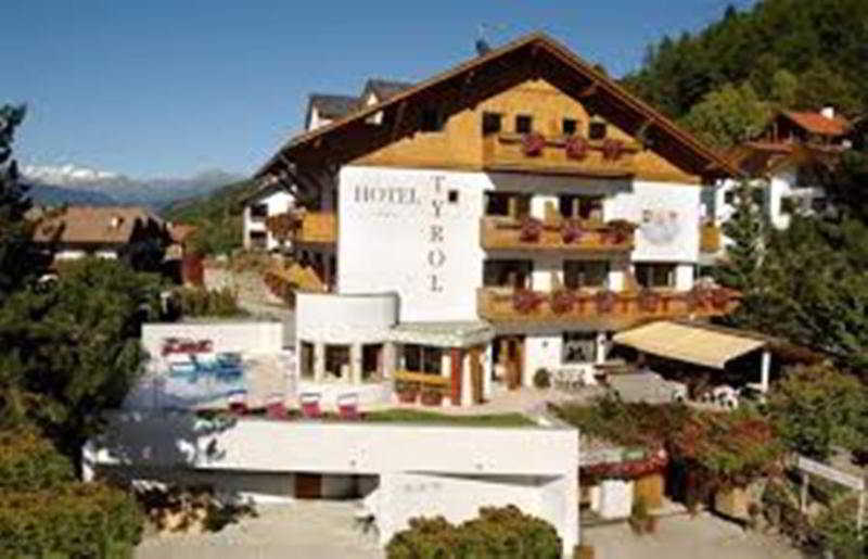 Hotel Tyrol-Alpenhof Seefeld in Tirol Exterior photo